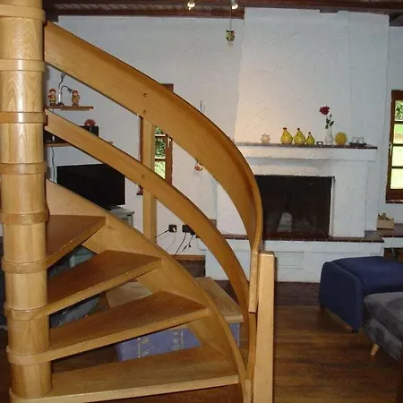 With 2 Bedrooms Vakantiehuis *